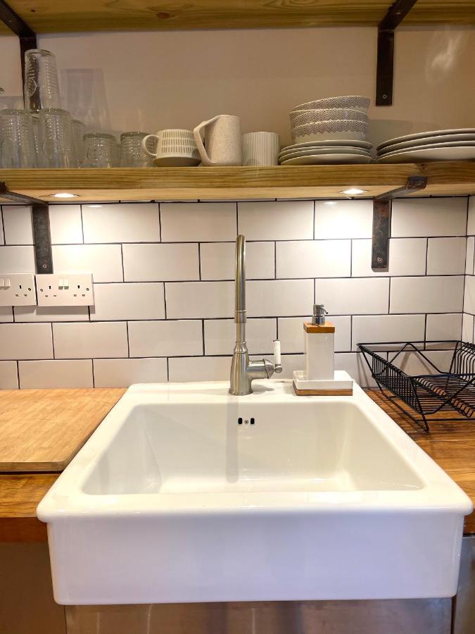 New! Luxury 1 Bed Garden Apartment Camden Town 런던 외부 사진
